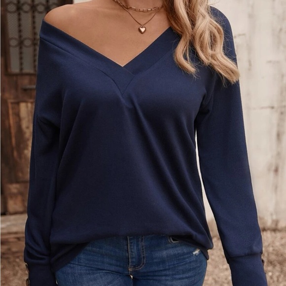 New blue v neck long sleeve top - Picture 2 of 6